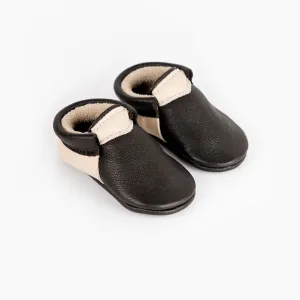 BLACK/CREAM URBAN MOCCASINS