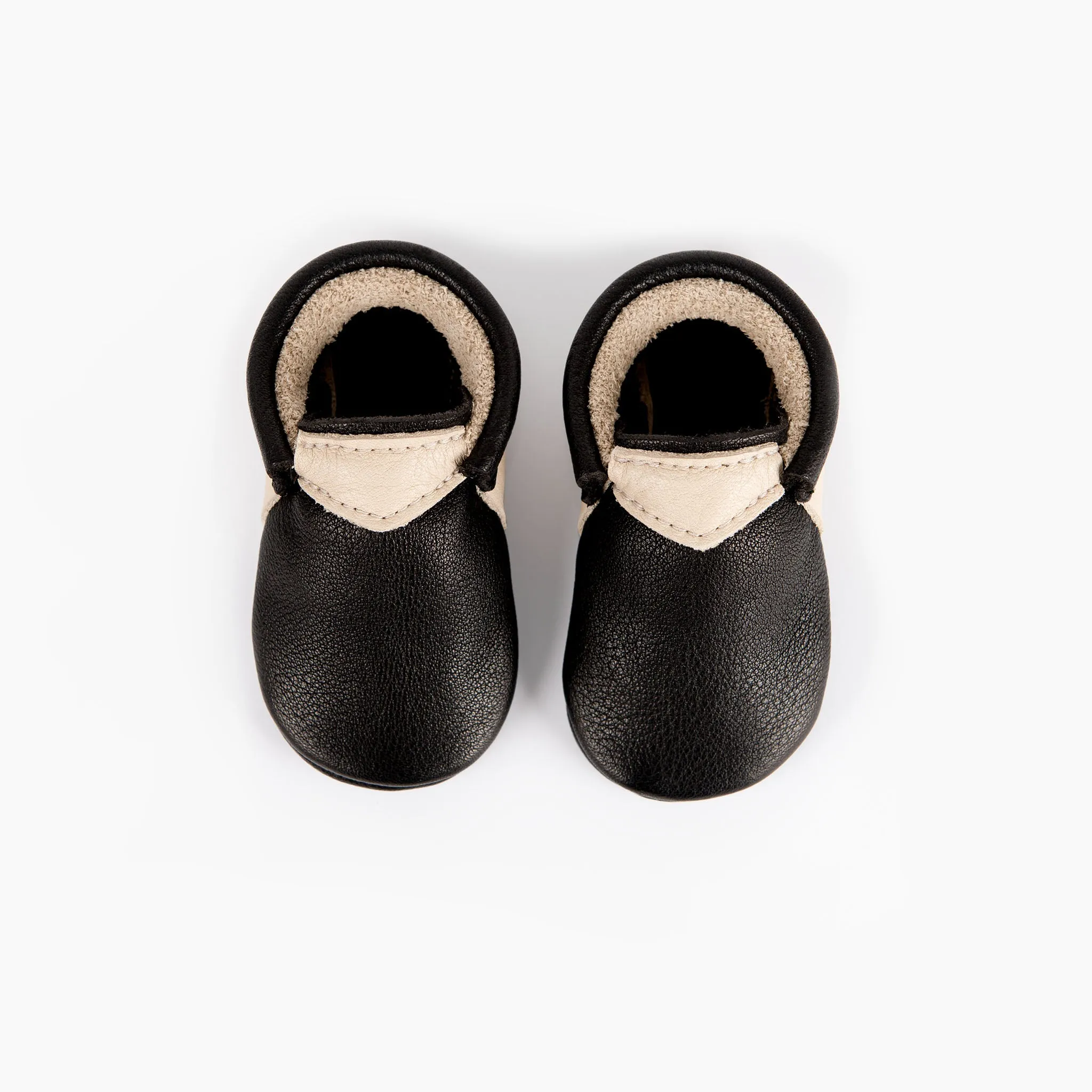 BLACK/CREAM URBAN MOCCASINS