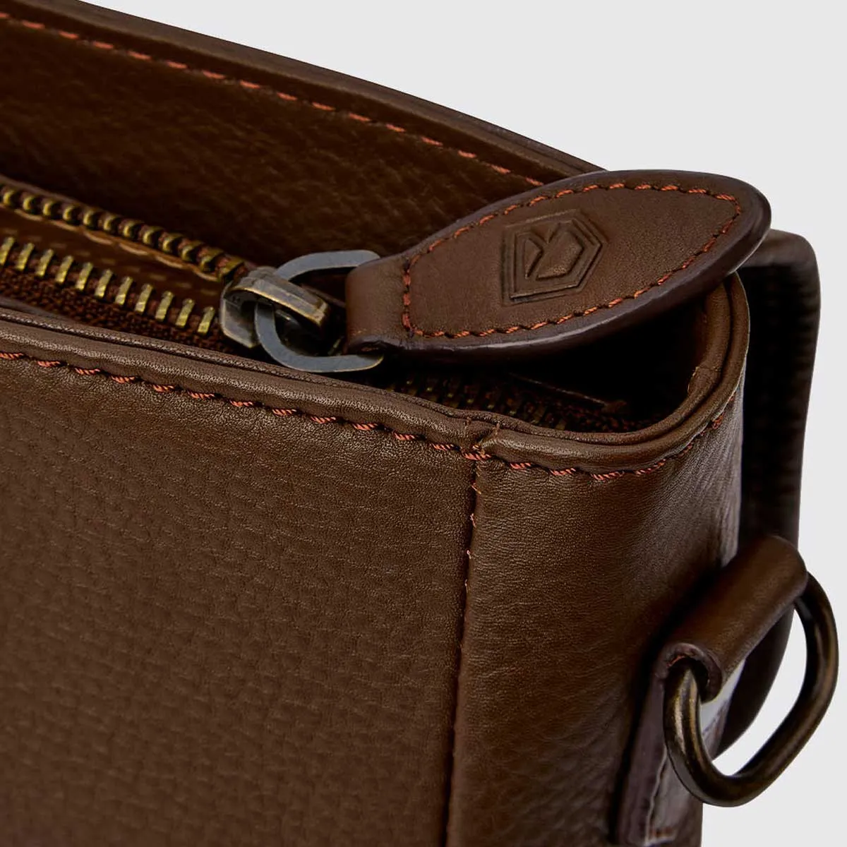 DUBARRY Woodburn Women's Saddle Bag - Walnut
