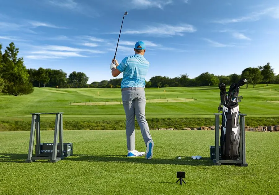 Garmin Approach R10 Launch Monitor and Golf Simulator