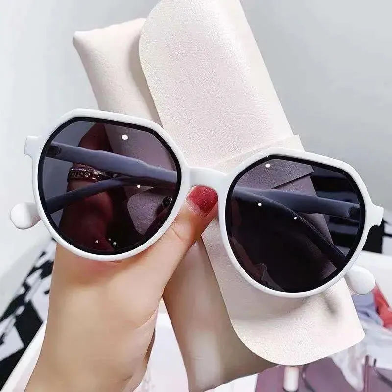 KLASSNUM Women Square Frame Fashion Sunglasses