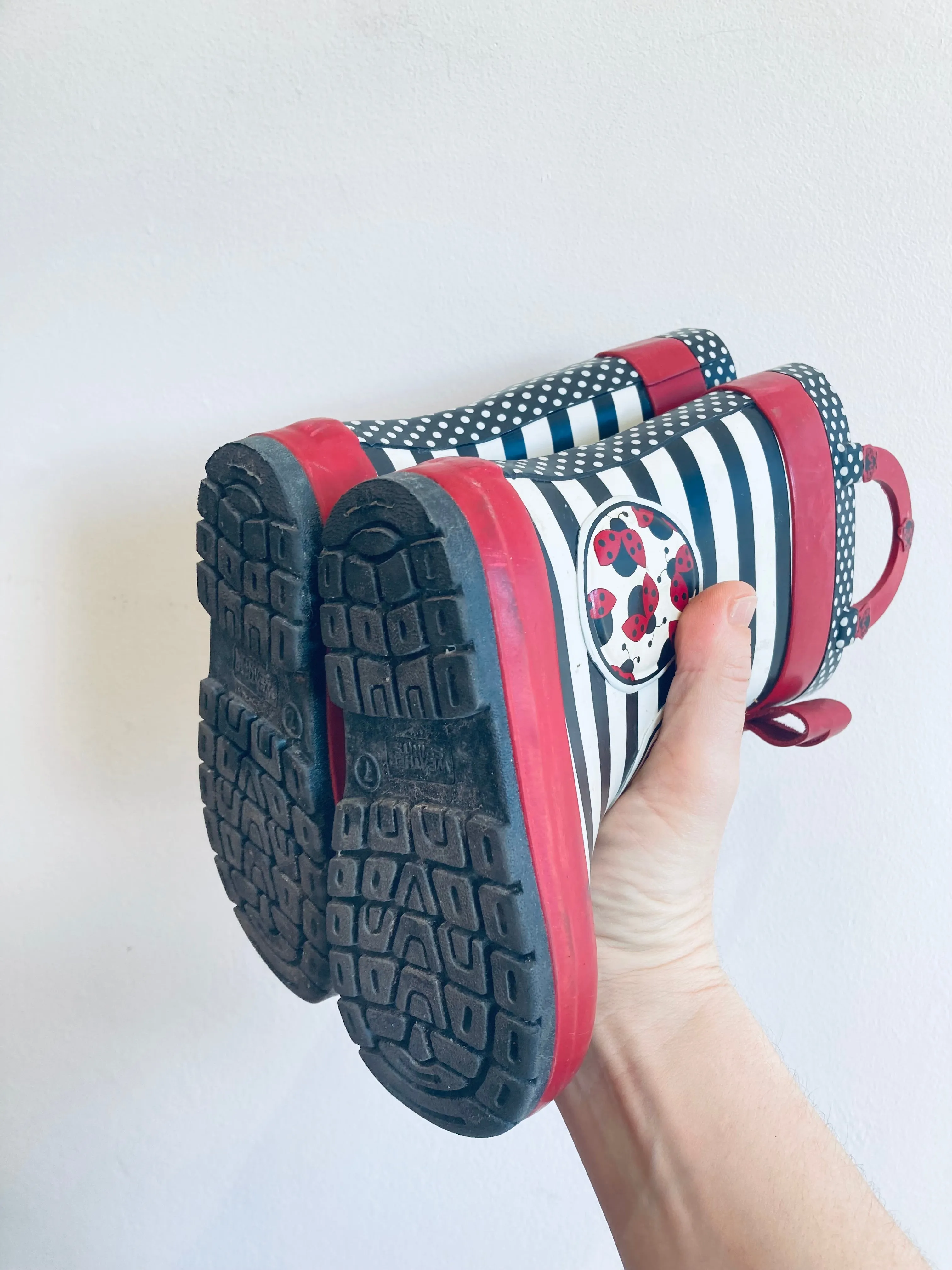 Ladybug Rain Boots // 7 Toddler