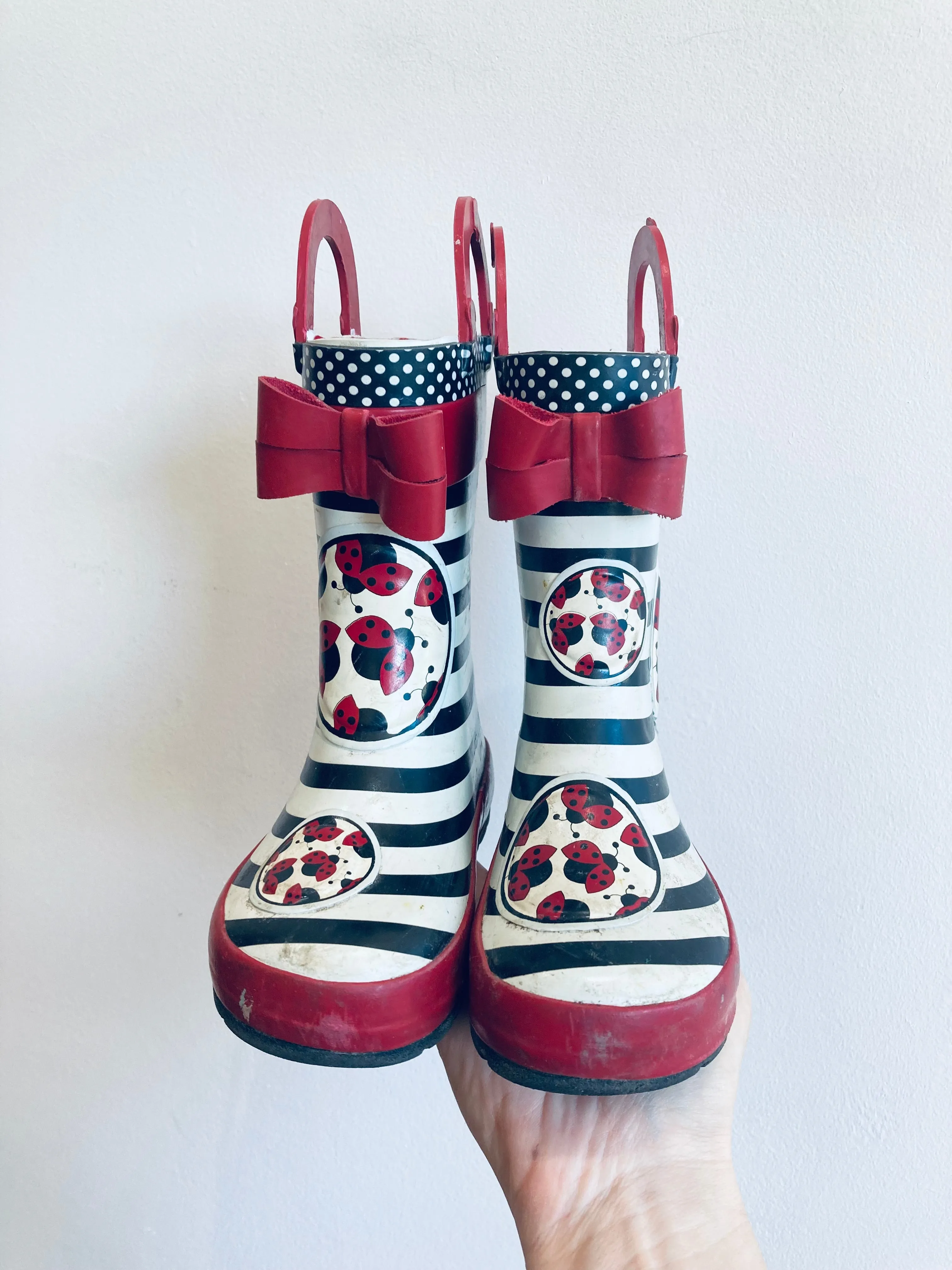 Ladybug Rain Boots // 7 Toddler