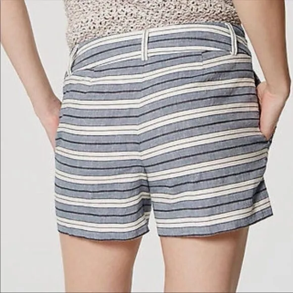Loft The Riviera Short Striped Size 4