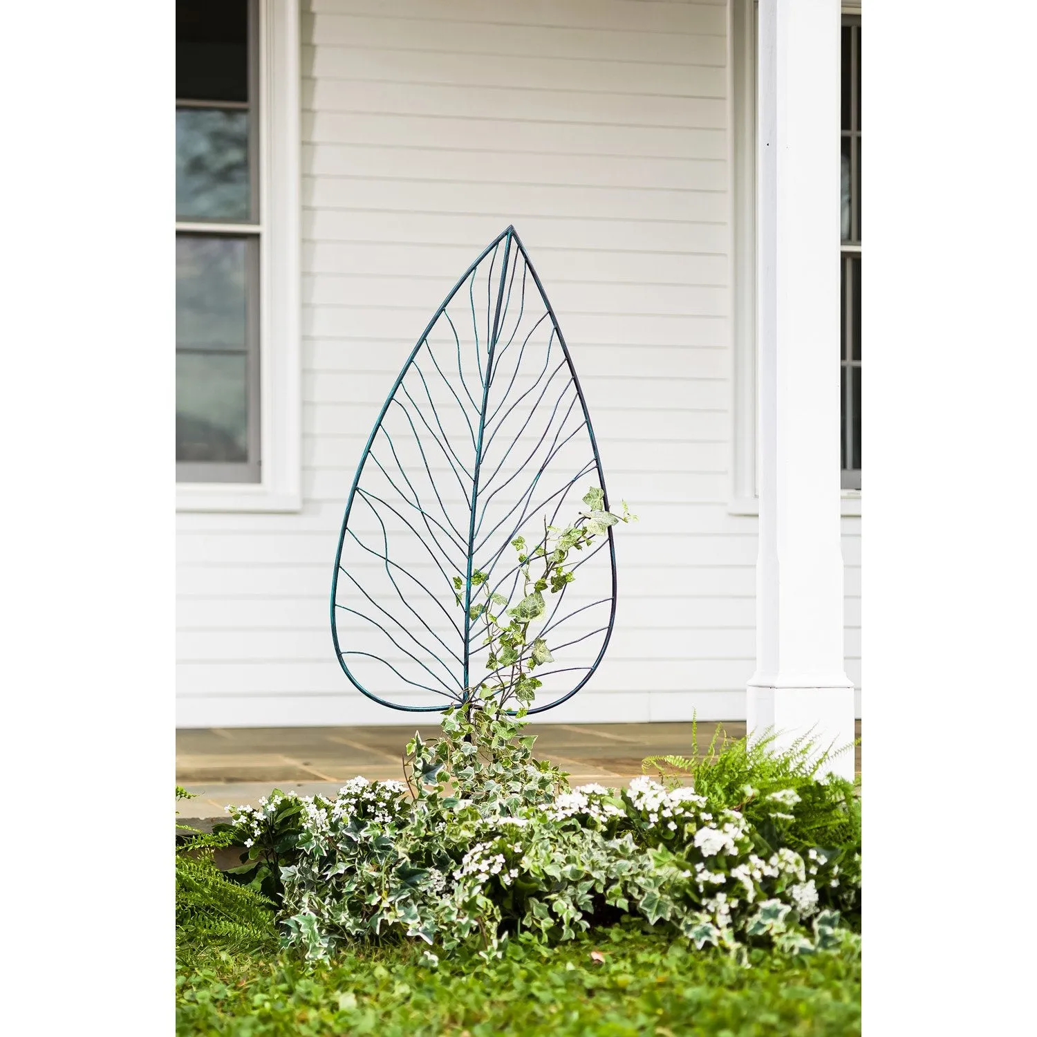 Metal Leaf Shaped Garden Trellis,54686