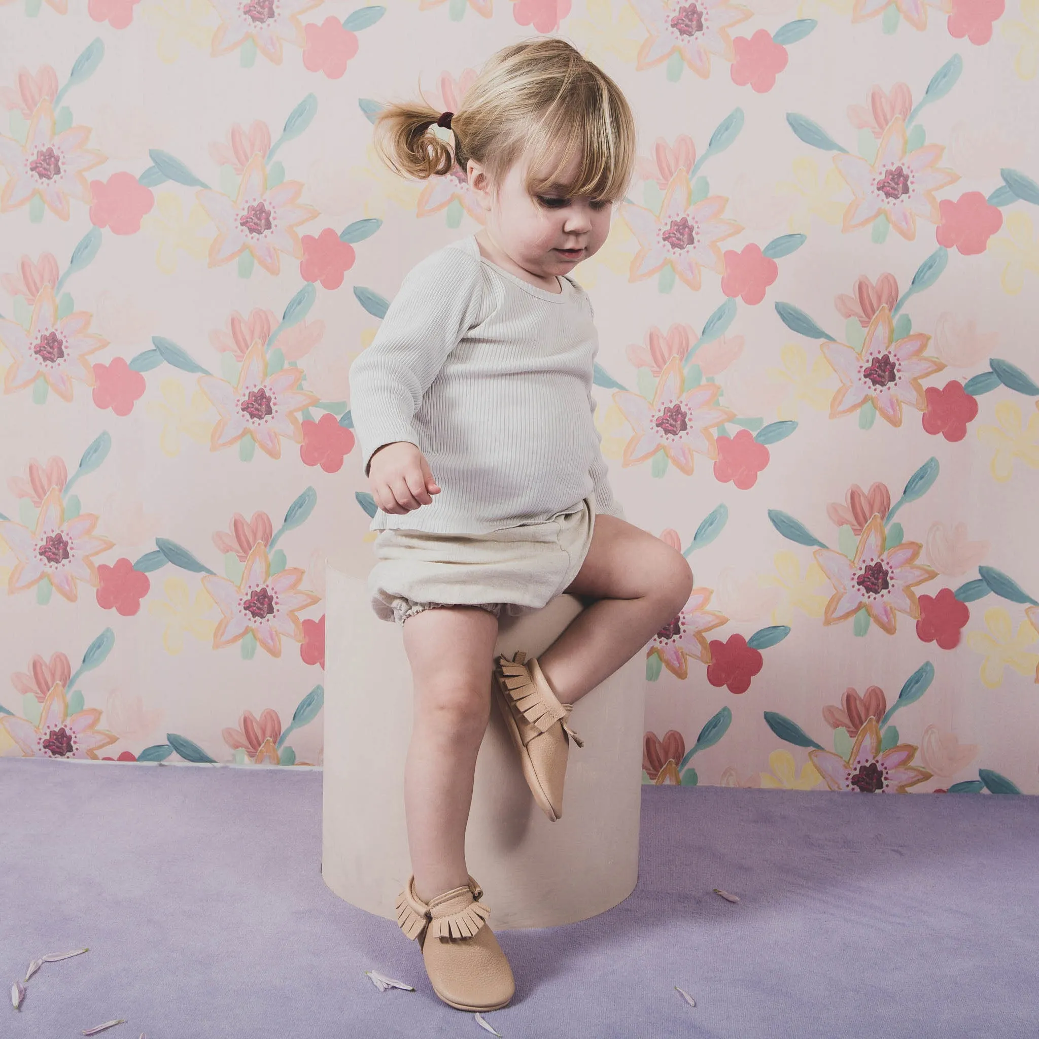 NATURAL MOCCASINS