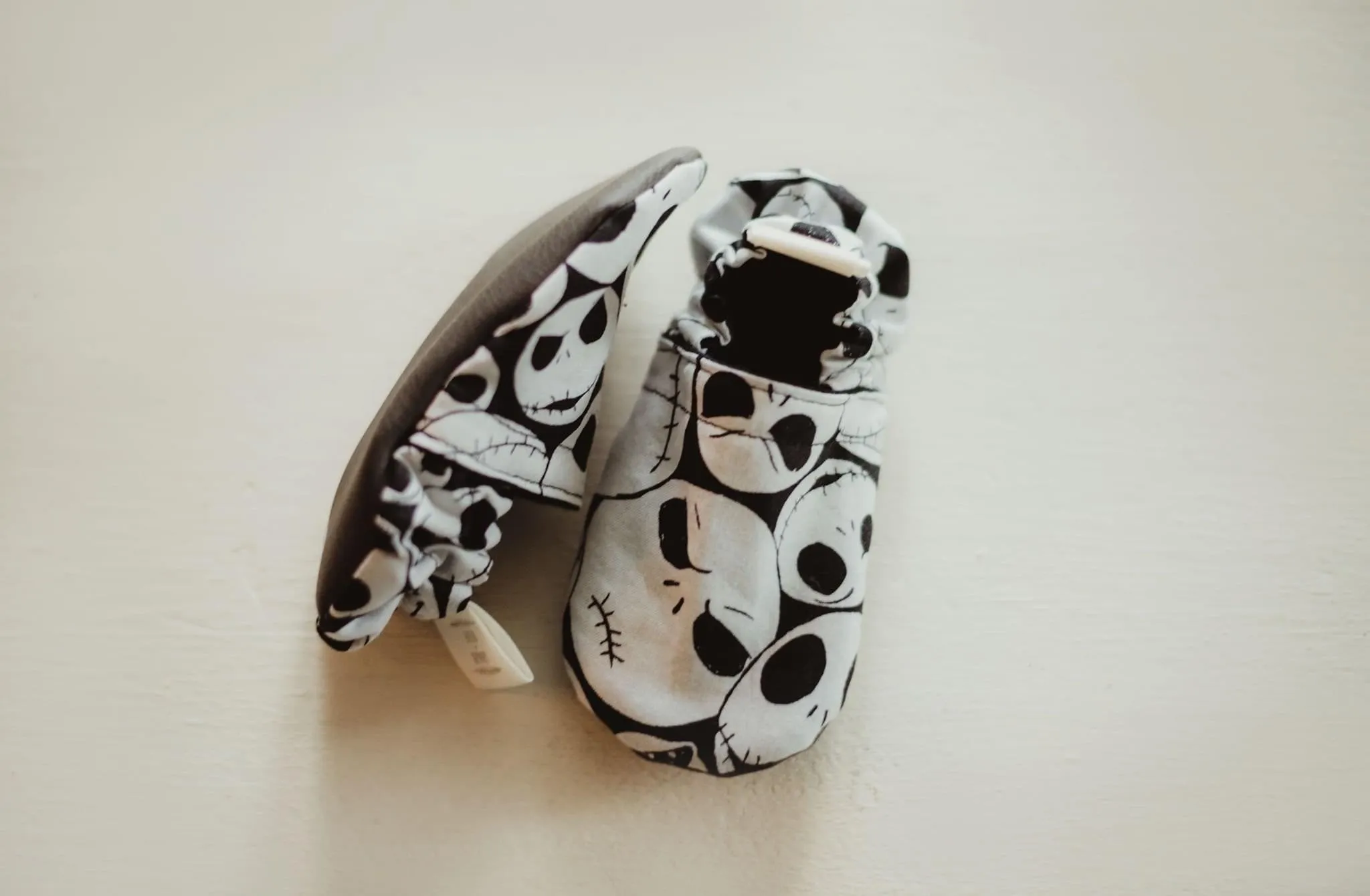 Nightmare Before Christmas Jack Skellington Baby Shoes Bib
