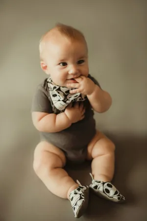 Nightmare Before Christmas Jack Skellington Baby Shoes Bib