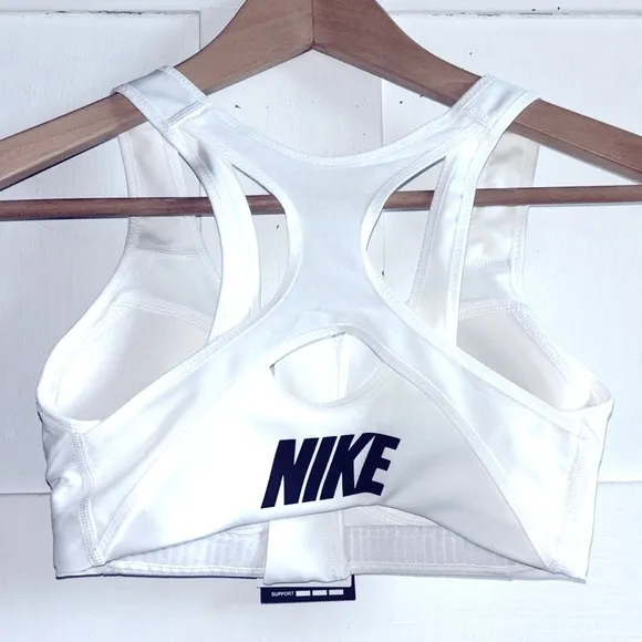 Nike Athletic Training Sports Bra White Black Swoosh Logo Cut Out Size XS New