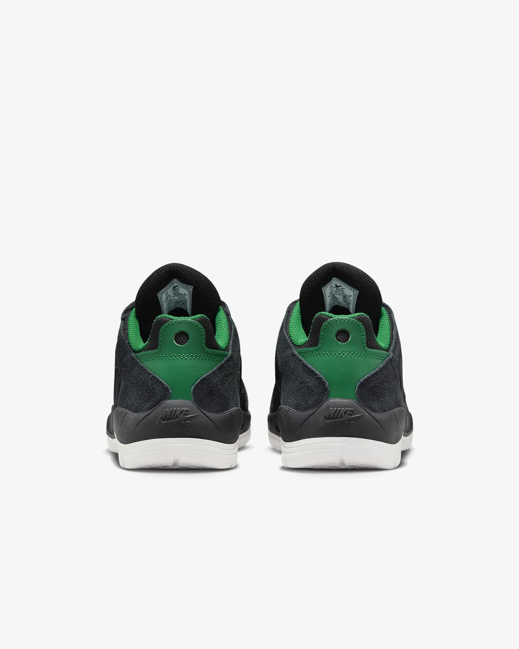 Nike SB Vertebrae Shoe - Black/Summit White/Malachite