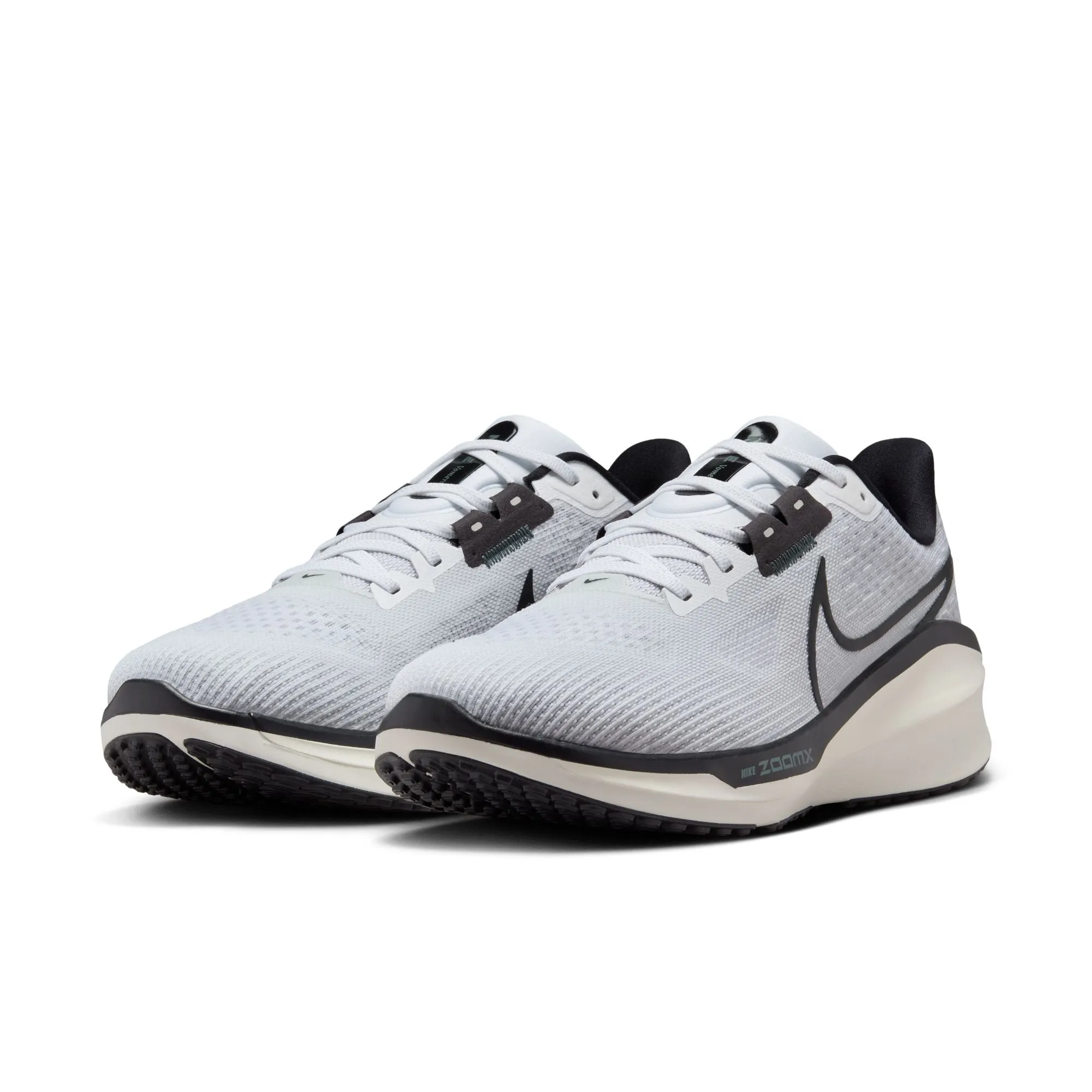 NIKE VOMERO 17 | NIKE Men Shoes | Running Shoes