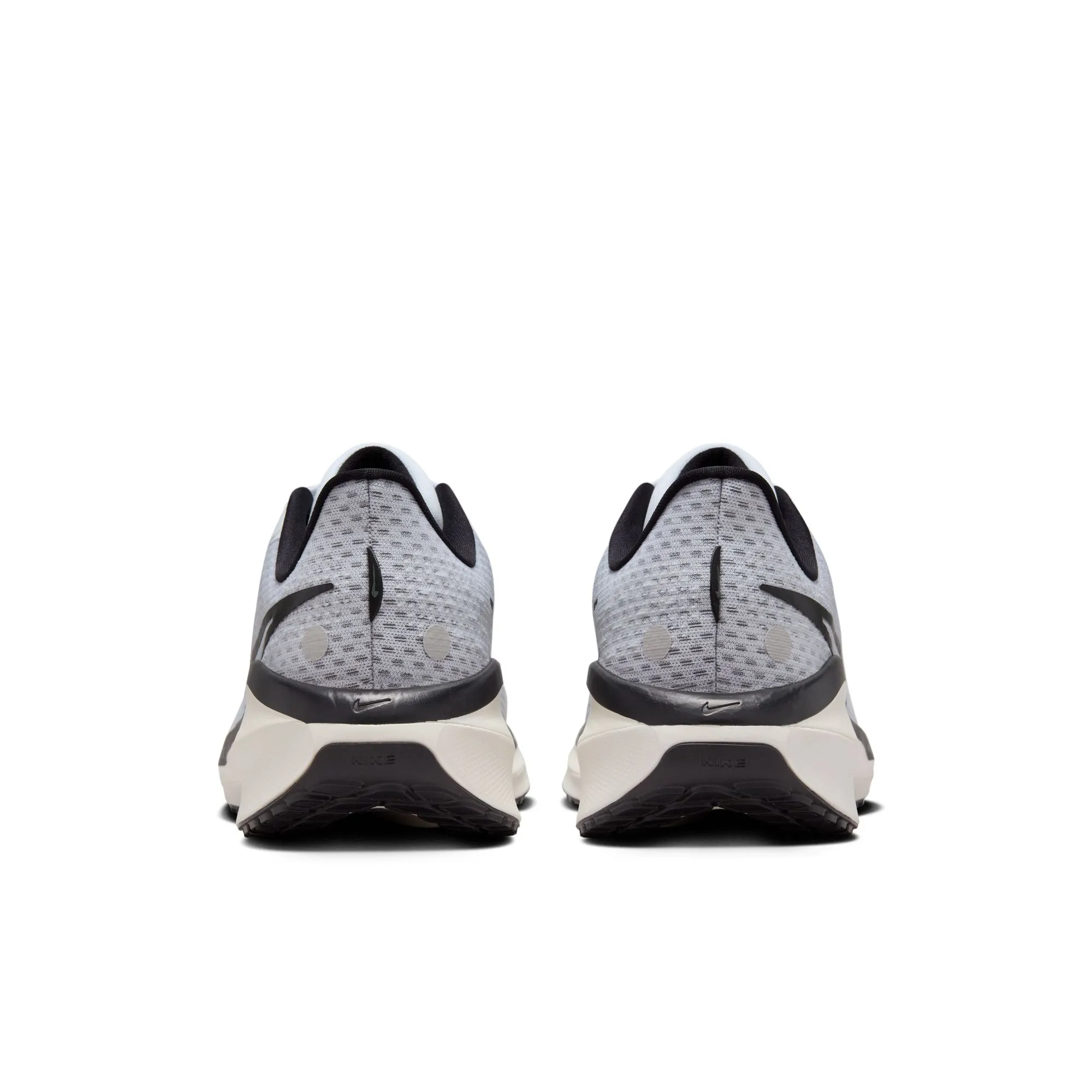 NIKE VOMERO 17 | NIKE Men Shoes | Running Shoes