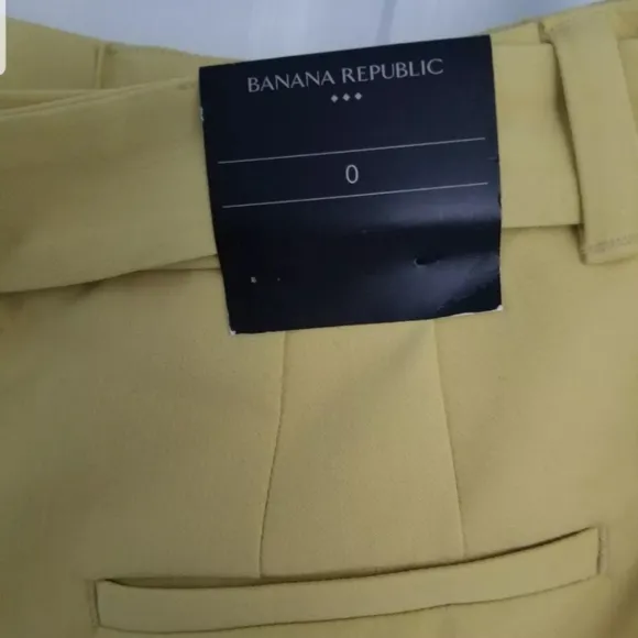 NWT Banana Republic 🧡 Mustard Yellow Belted Explorer Chino Shorts Size 0