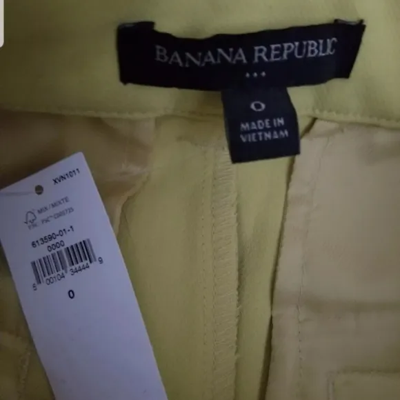 NWT Banana Republic 🧡 Mustard Yellow Belted Explorer Chino Shorts Size 0