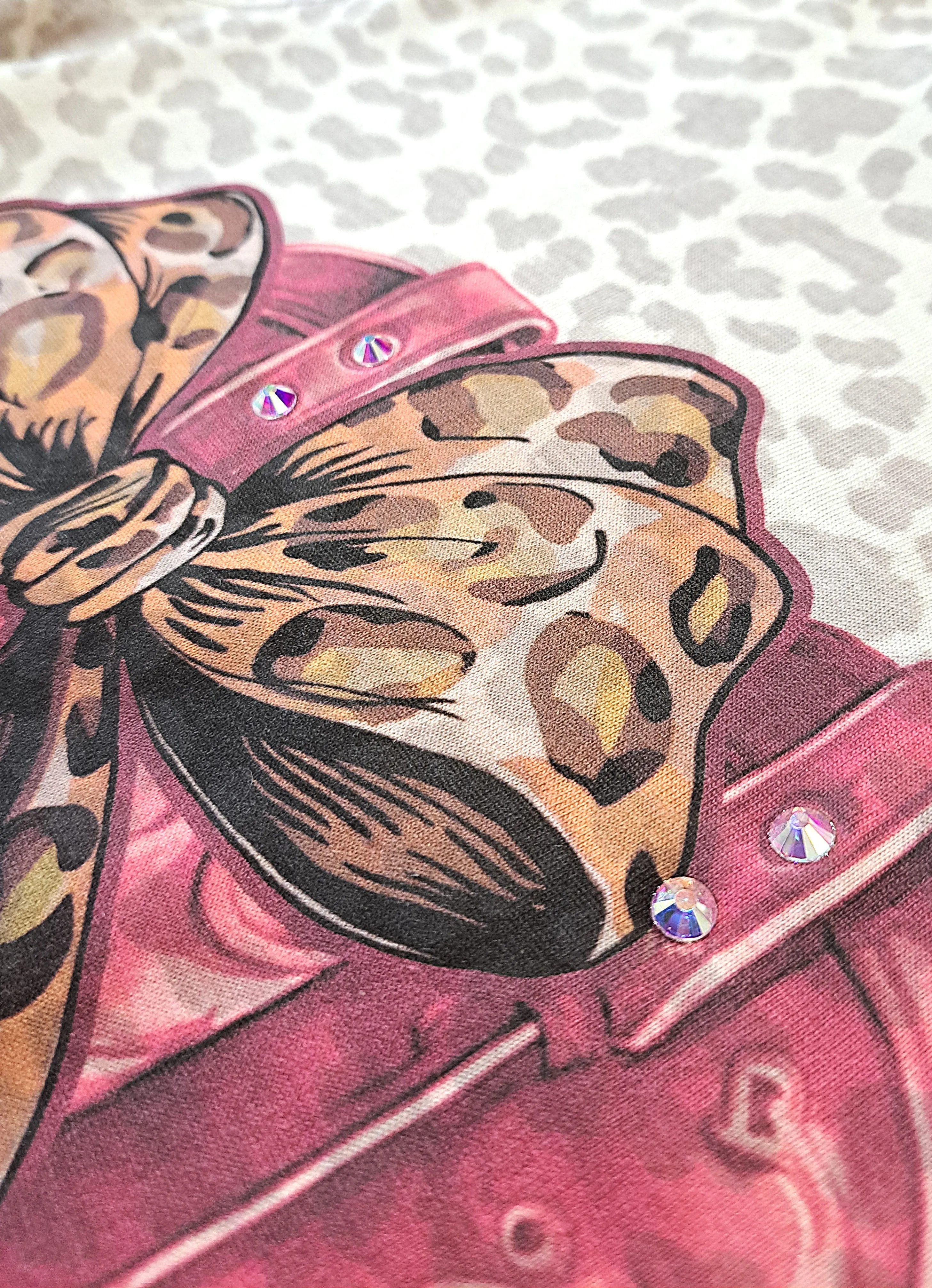 Red Boots & Leopard T-Shirt - WS