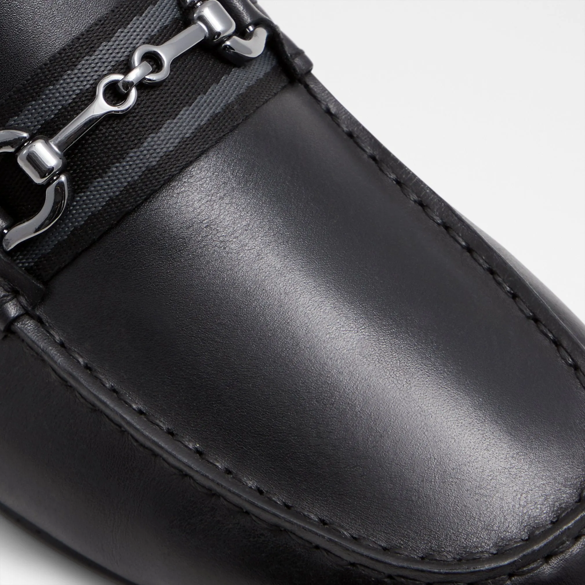 Spanner / Slip Ons