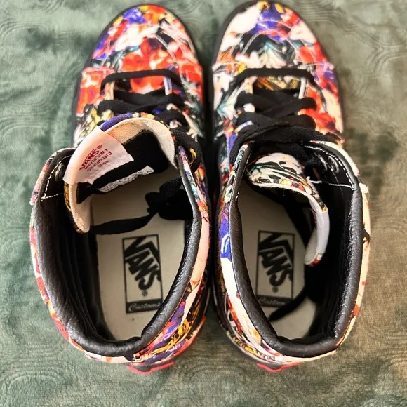 Vans Skateboard Shoe Hi Cuban Floral Men’s 7.5, Women’s 9 Shoes, black outsole